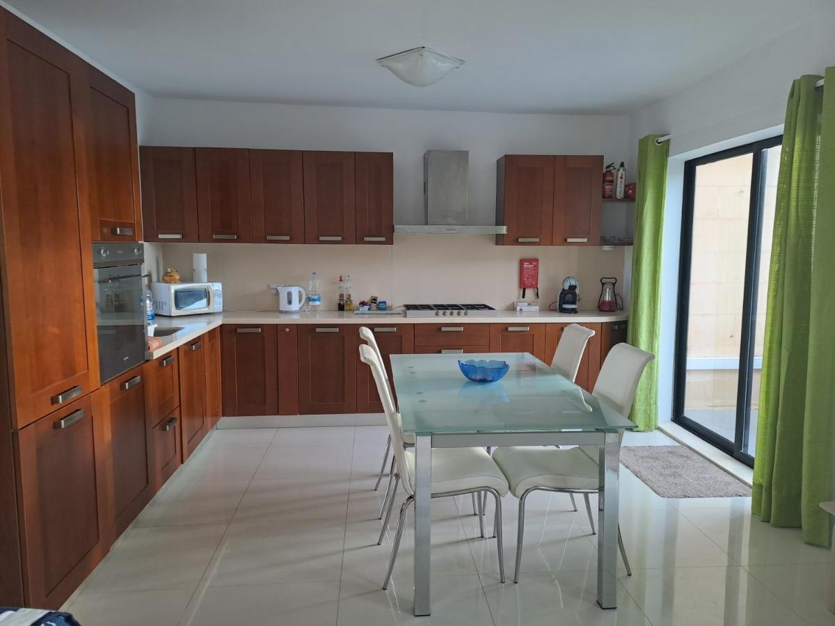 Lucky Spot Apartment Xlendi Exterior foto
